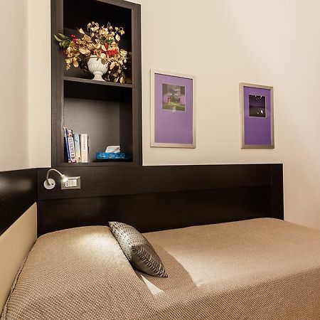 Domus Best Guest House روما الغرفة الصورة