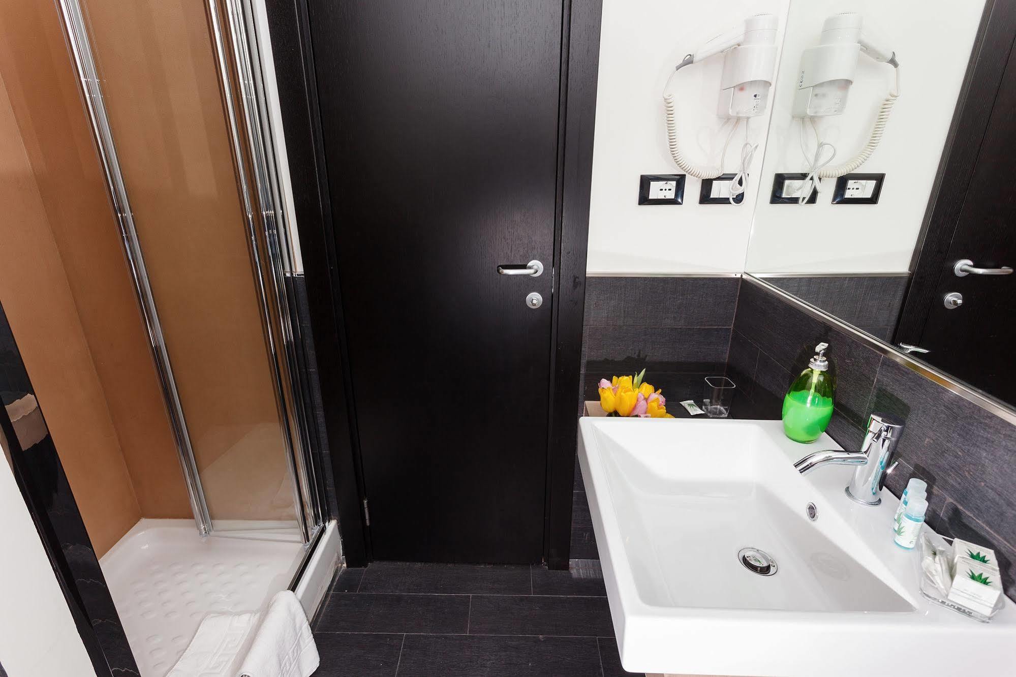 Domus Best Guest House روما المظهر الخارجي الصورة