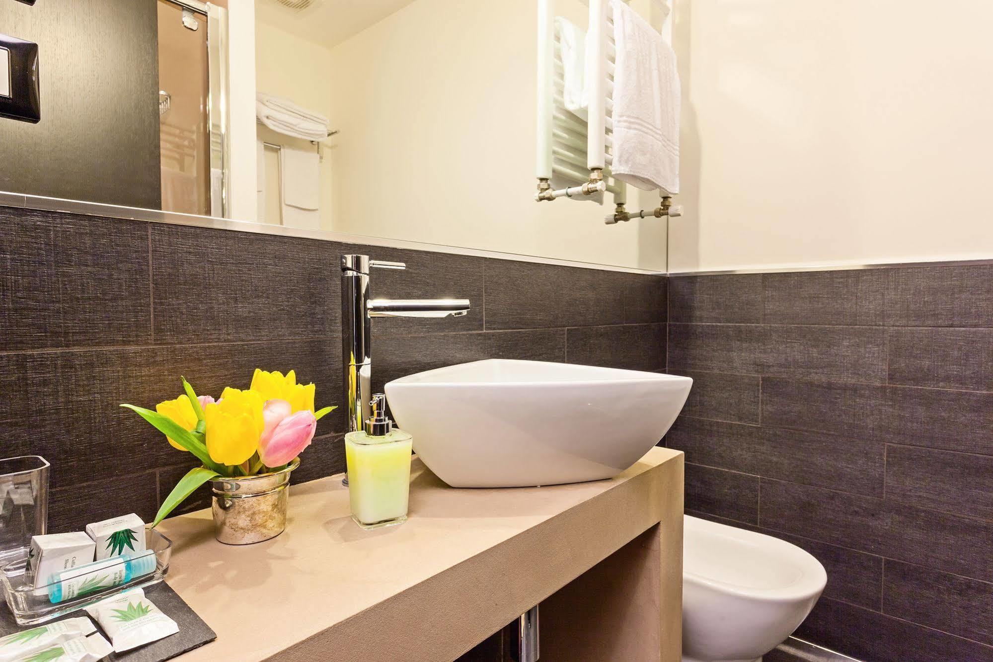 Domus Best Guest House روما المظهر الخارجي الصورة
