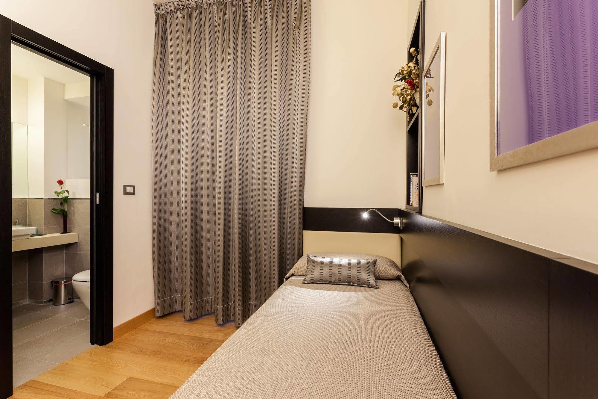 Domus Best Guest House روما المظهر الخارجي الصورة